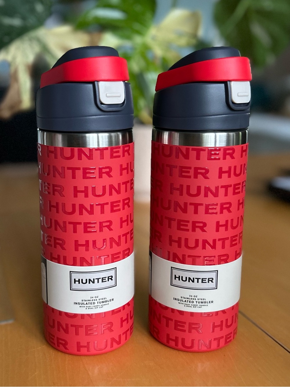 Hunter Red Logo Insulated Water Bottle Tumbler with Navy Flip-Top 24oz NWT